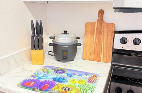 Titusville House | Pet Friendly 2BR Townhouse - Watch Rocket Launches | Titusville