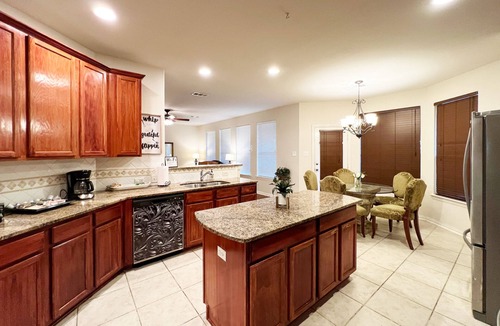 Allen House | Pet-friendly 4+ Bedrooms w/Game Room and Office
