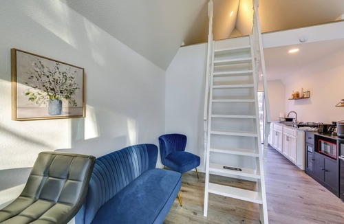 Wood County Apartment | Pet-Friendly Cabin w/Views: 8 Mi to Hawkins Beach