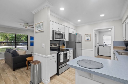 Lakewood Park House | Pet Friendly! Escape to Paradise in Fully Furnished Home in Fort Pierce