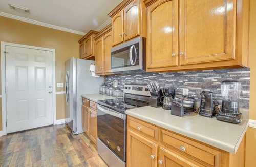 Moundville House | Pet-Friendly Home w/Fenced Backyard in Moundville