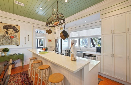 Seaside House | Pet Friendly in Seaside! Many Porches, Tower w/Views + 2 Adult Bikes!
