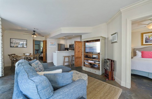 Seaside Condo | Pet Friendly in Seaside, Location, Large Wrap-Around Balcony + 2 Adult Bikes!