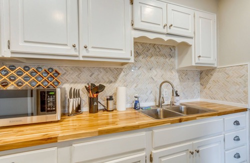 New Warrington House | Pet-Friendly Pensacola House Rental: 3 Mi to Beach