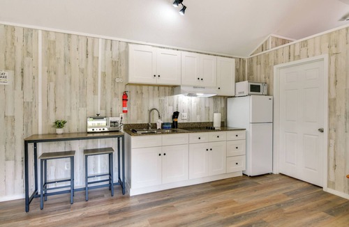 Picayune Cottage | Pet-Friendly Picayune Tiny Home: 4 Mi to Dtwn!