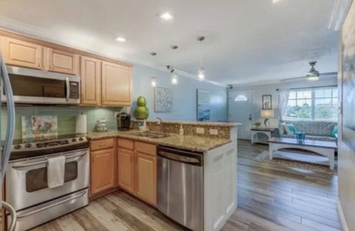 Belle Vista Condo | Pet Friendly, St. Pete Beach Condo w/AC, 1BR+Sofa Bed, Steps to Beach!