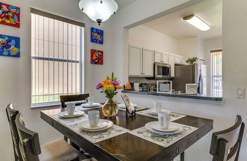 Regal Palms House | Pet-Friendly Townhome 9 Mi to Disney w/Lazy River