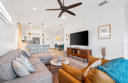 Riviera Beach House | Pet Friendly Beach House, Private Pool, Beach, Golf Cart Incl, Slps 10 West End