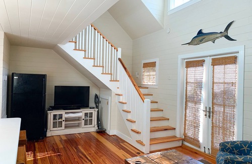 Rosemary Beach Cottage | Pet &, Kid Friendly, Two FREE adult trikes (bikes) PARKING NO WORRIES