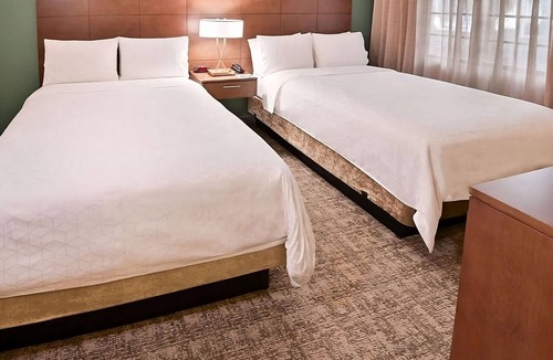 Plantation Apartment | Pets are Allowed HERE! Large Suite! w/Onsite Pool, FREE Breakfast!