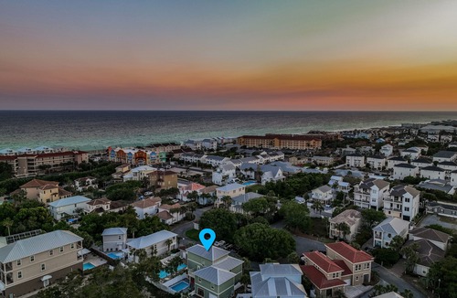 Emerald Waters Village House | Pets Welcome! Beautiful Emerald Waters Home, 2 Community Pools, Pvt Pool!