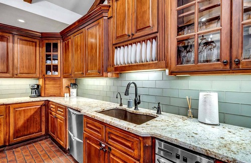 Tyler House | Piece of Paradise: Pool, Hot-Tub, Pickleball, 2-Acre, Pond, Privacy