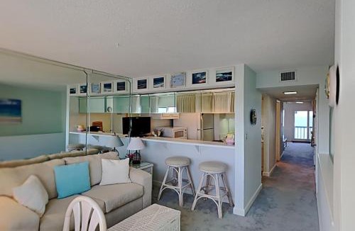 Sunnyside Apartment | Pinnacle Port a-738 - Sea Forever