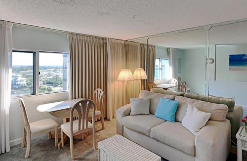 Sunnyside Apartment | Pinnacle Port a-738 - Sea Forever