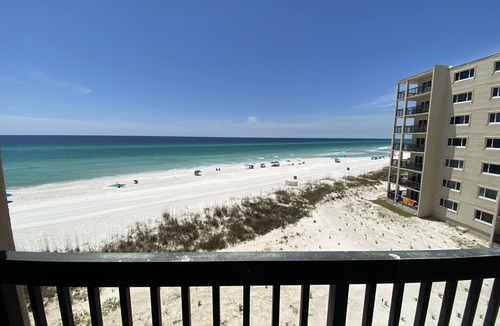 Sunnyside Condo | Pinnacle Port Vacation Rentals- C1 building, 2 bdr. 2 bath Gulf Front condo!