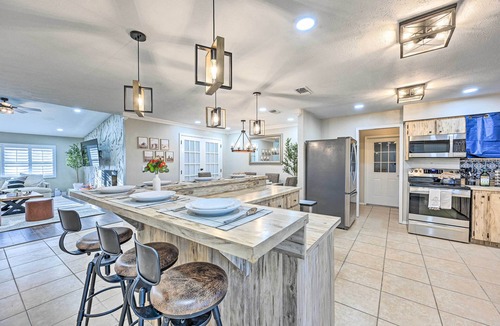 Plant City House | Plant City: Pool, Hot Tub & Guest House
