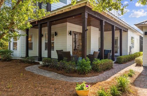 White's Gulfview House | Playin Hooky by 30A Escapes