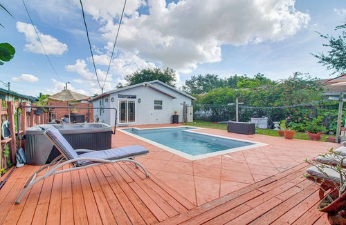 Pompano Beach Cottage | Pompano Beach Bungalow w/Private Pool!