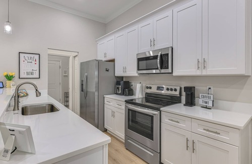 Sebring Condo | Pool Access + Course View: Golf Getaway in Sebring