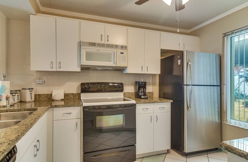 Palma del Mar Condo | Pool Access! Extended Base 2 Mi to St Pete Beach