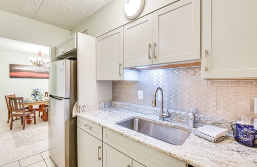 Mary Esther Condo | Pool & Beach Access: Lovely Mary Esther Condo!
