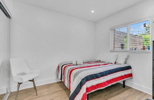 Kendale Lakes Apartment | Pool & Canal-View Townhouse | Miami Oasis + BBQ