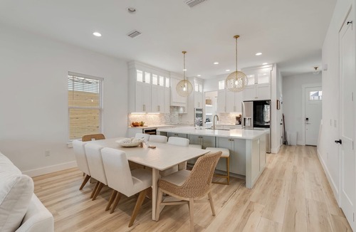 Holiday Beach House | POOL & few minutes walk to beach! 5BR, game room & sundeck at “Knot Stressin"
