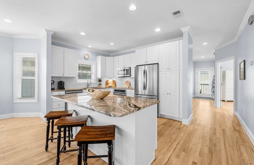 Crystal Beach House | Pool + Hot Tub - Block to Beach - Golf Cart - HUGE Home + Carriage House