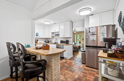 Long Beach House | POOL HOT TUB! Entertainment & Location- Something for Everyone!
