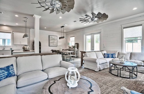 Crystal Beach House | Pool, Hot Tub, Game Room, Golf Cart - Kings Castle