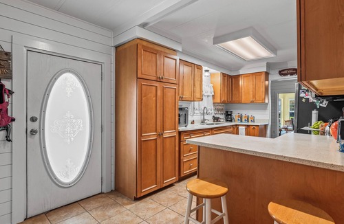 Crawfordville House | Poppy's Crab House