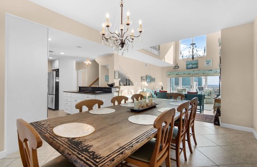 Deluna Point House | Portside S "beauty And The Beach" 3 Bedroom Townhouse by RedAwning