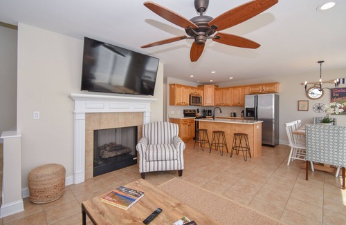 Dadeville House | Premier Waterfront Location! Big, clear water views! Fire table!