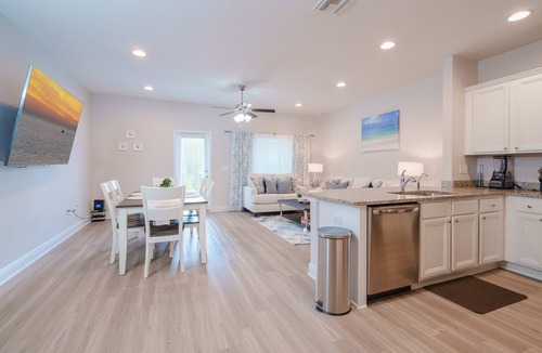 Thomas Drive House | Pride of PCB | 3BR Townhome, Pool Access, Patio, Near Beach, Sleeps 10