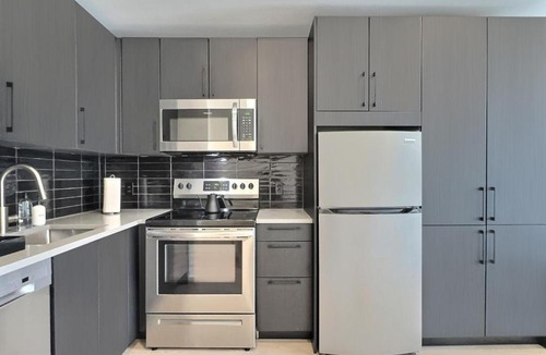 Five Points South Apartment | Prime Bham Location, Walk to UAB, Park and Dining