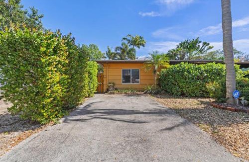 Wilton Manors House | Prime Location – Walkable to Wilton Drive
