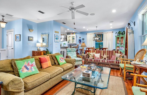 Plantation House | Prince of Tides - 6 BEDROOM with POOL+ELEVATOR - SHORT WALK TO BEACH