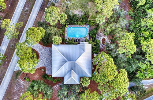 Plantation House | Prince of Tides - 6 BEDROOM with POOL+ELEVATOR - SHORT WALK TO BEACH