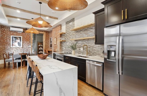 Arts/Warehouse District House | Private 1840's Boutique Hotel - Sleeps 28