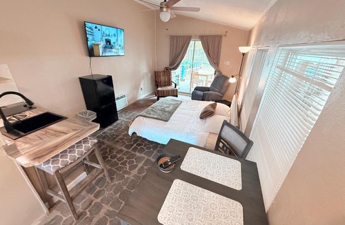 Cut Off House | Private Bayou Guest Suite with King Bed, Kitchenette, Carport & Patio