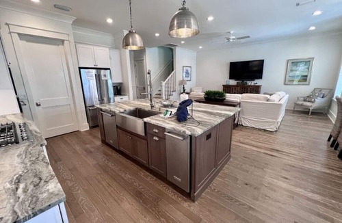 White's Gulfview House | Private Beach Access|Golf Cart|Pool|Spa|Bikes
