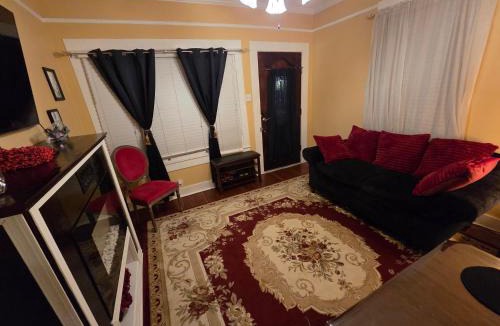 East Riverside Apartment | Private Bedroom Bath plus Sitting Room & Porch