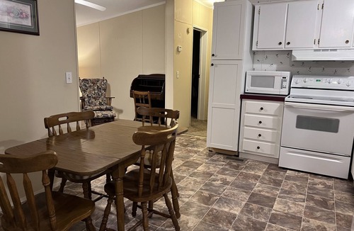Clarksville Cottage | Private Boat Ramp Cottage on Chipola River, Commute to Panama City & Port St Joe