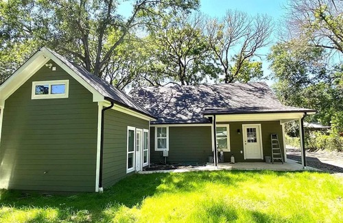 Gun Barrel City House | Private Cedar Creek Lake House - WATERFRONT! QUIET!