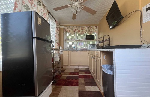 Gulfport Cottage | Private Cozy Cottage