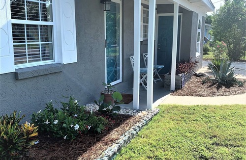 Thomas Drive House | Private Family sized Beach House! Short drive to the white sand beaches!