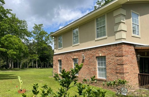 Havana Cottage | Private Gated Cottage 1,700 sqft hot tub, garden, oak and fruit trees.