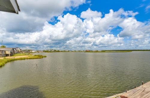 Hitchcock House | Private Home on Lagoon w/Views in Hitchcock!