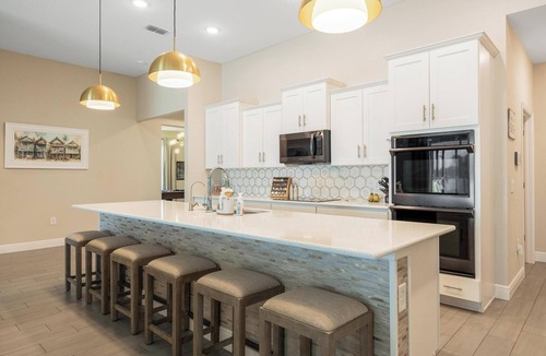 Mariner House | Private Lake Retreat 3 King Beds, 5 Bedrooms, Pool & Spa, Pool Table, 3129 Sq Ft