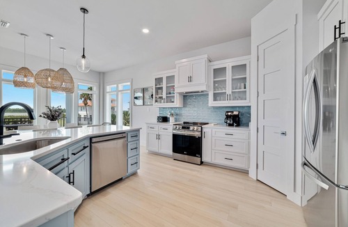 Gulf Shores House | PRIVATE LUXURY HOUSE, COMMUNITY POOL, WATERFRONT ON LITTLE LAGOON!